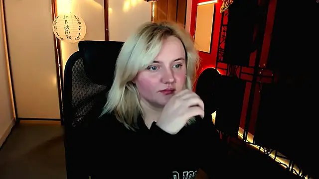 KathyBriggs' Live XXX Chat