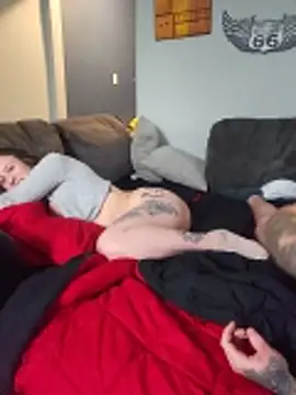 tattscast élő XXX-chatje