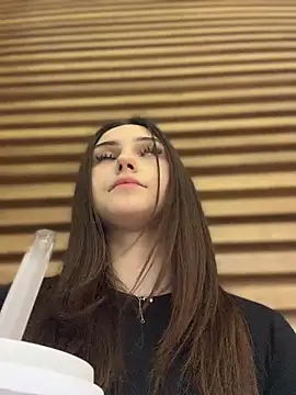 AnitaFly 现场XXX聊天