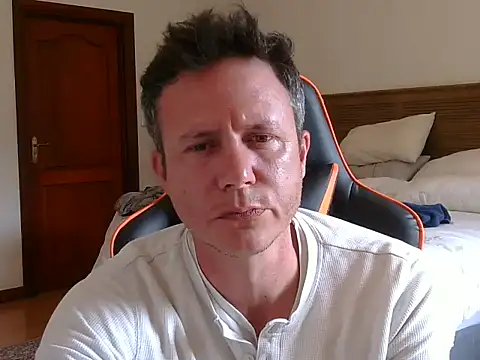 TroyDieselXXX Live XXX-chat