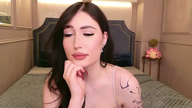 EmmaLawrens' Live XXX Chat