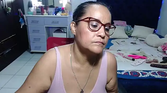 Chat XXX en directo de pervert_mommy_