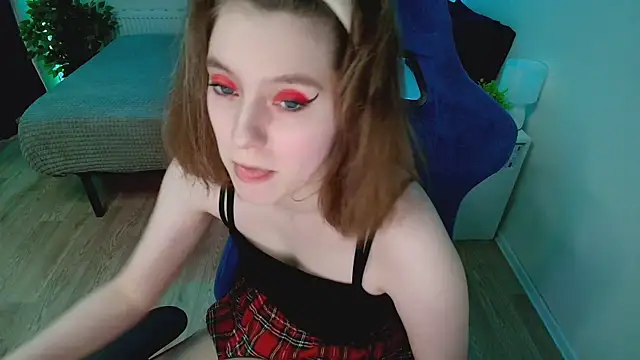 CranberryHot Adlı Modelin Canlı XXX Sohbeti