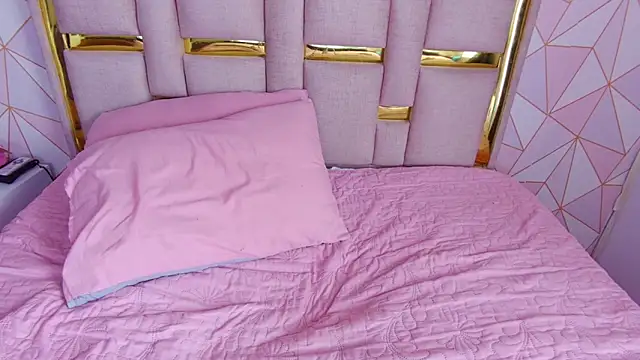 NinaChan_ Adlı Modelin Canlı XXX Sohbeti