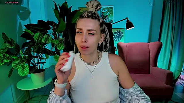 MonicaRiley 라이브 XXX 채팅