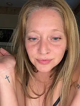 MissyLovelace Show in webcam