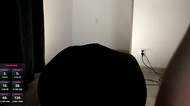 Jonathan___123 Adlı Modelin Canlı XXX Sohbeti