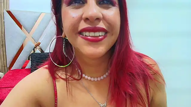 Anabella_Thompson Adlı Modelin Canlı XXX Sohbeti