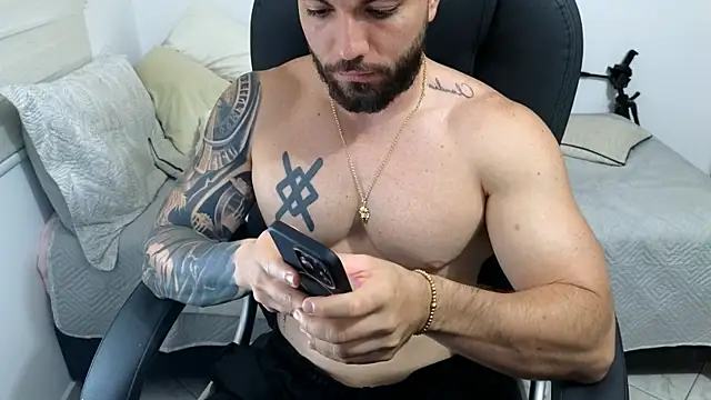 Isaac_Carter 라이브 XXX 채팅