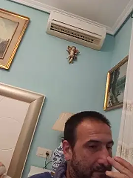 DanTrov79 Live XXX Chat