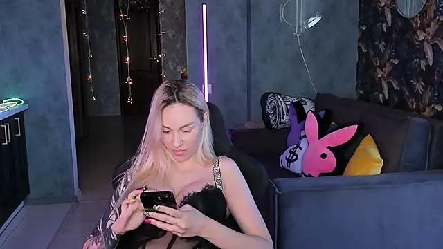 Blckmirrorr XXX чат на живо
