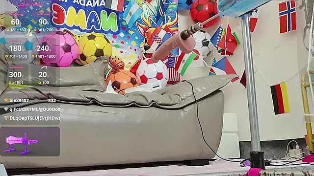 fox-yiyi Adlı Modelin Canlı XXX Sohbeti