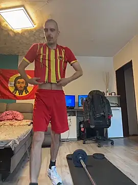 Maximus9494 élő XXX-chatje