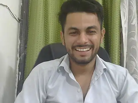 Stubborndesiboy – Live XXX-chat