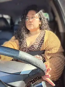 دردشة CurlyMilf_Vannexxxa الجنسية المباشرة