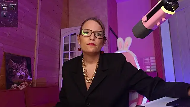 Chat +18 de Lady_Shine ao vivo