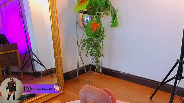 AlessiaLondon's Live XXX Chat