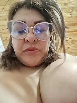 AlexxiaaMat 即時 XXX 聊天