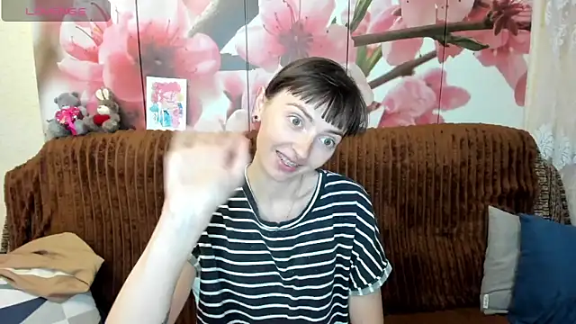 XXX chat uživo modela TayanaJons