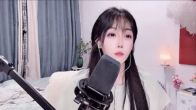Laura_520のライブXXXチャット