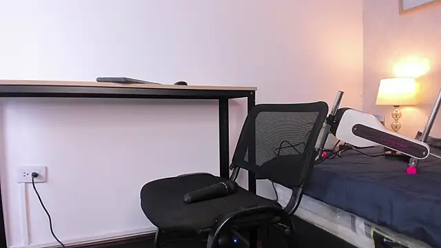 Caroline_dh's Live XXX Chat