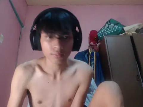 Kyoshi_19's Live XXX Chat