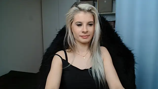 KristineGlow's Live XXX Chat