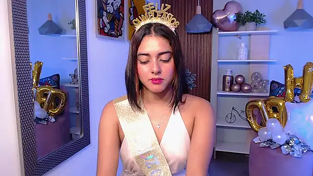 _Lucy_Grey_'s Live XXX Chat