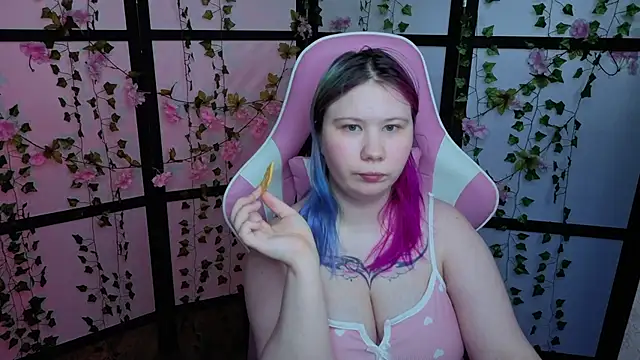 Živý XXX chat kitsune_little