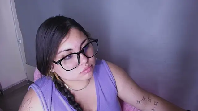 XXX chat uživo modela Dreamboo__