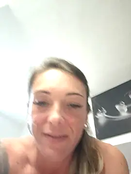 Chat XXX en directo de Ladymiri85