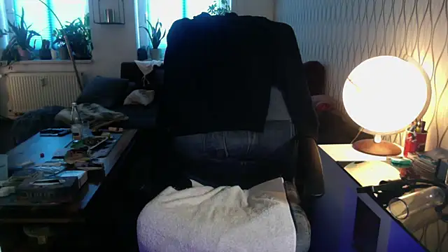tomz0819 live XXX chat