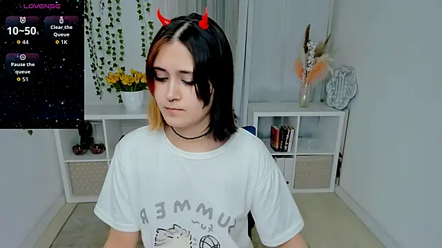 Alexa_Lexi_のライブXXXチャット