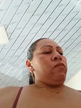 Chat +18 de Dirty_Foxx5 ao vivo