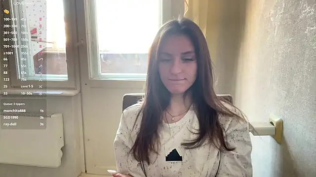 Moonstarisrares XXX чат на живо