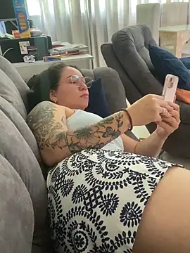 HealingHoney's Live XXX Chat