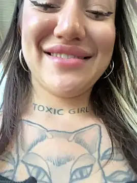 SaintSquirt Chat XXX in diretta