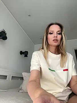 ANA_STA_S_'s Live XXX Chat