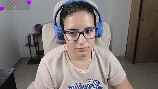 blue__moon_ Live XXX Chat