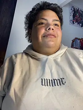 Czat XXX na żywo – Hailey_Curvy