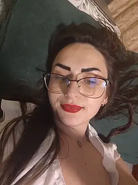 NaughtYHomemadE লাইভ XXX চ্যাট