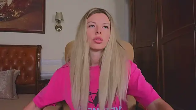 Real_Tini Adlı Modelin Canlı XXX Sohbeti