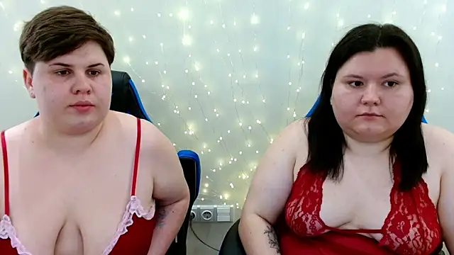 Онлайн чат XXX BeckyAndHellen