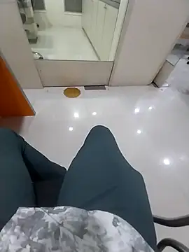 Pokazy przed kamerką – kiss_like_choco11