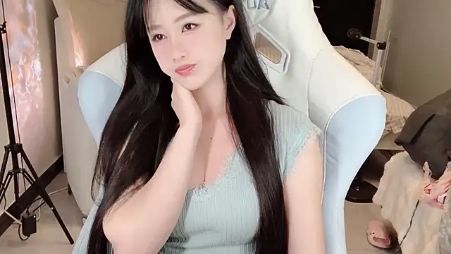 Chat +18 de CCmakelong ao vivo