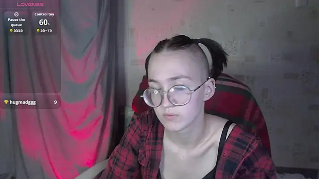 צ'אט XXX בשידור חי של Alessa_Kiss