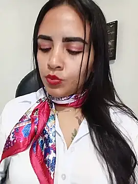 MAYE__13's Live XXX Chat