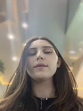 AnitaFly Adlı Modelin Canlı XXX Sohbeti