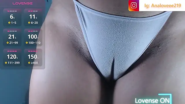 צ'אט XXX בשידור חי של ana_studio