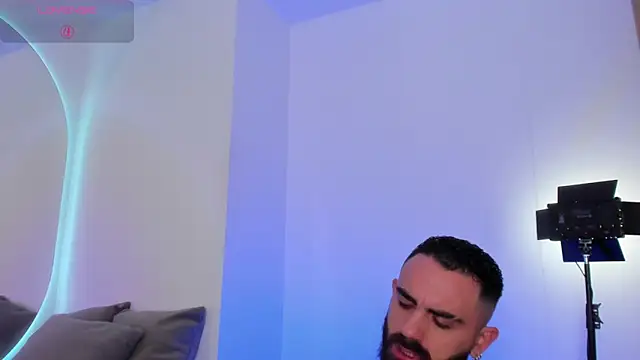 Jotace001's Live XXX Chat